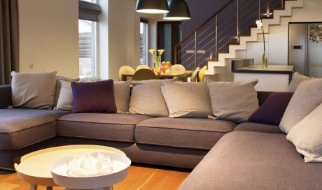 Acheter un canapé-lit en cuir avec matelas Simmons à Paris 7ème